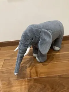 アニマルキッズチェア　スツール　グレーの象　エレファント