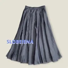 美品【SLOBE IENA】スローブイエナ 光沢 フレア ロングスカート グレーのサムネイル