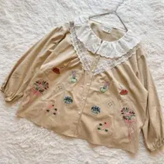 トゥーブロッサム　刺繍　ブラウス　長袖　ベージュ　レース　ナチュラル　レトロ