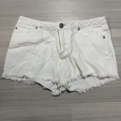 ホワイト フリンジヘム ショートパンツ