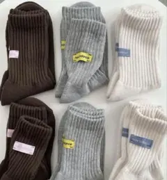 【新品】即完売品Newbalance ニューバランス rumi靴下 23〜25