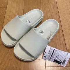 アディダス　サンダル　グリーン　22.5のサムネイル