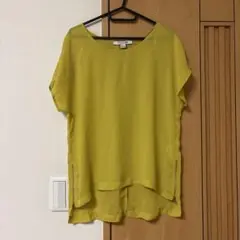 タグ付き　FOREVER 21 イエロー ブラウス 半袖 ジップデザインのサムネイル