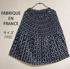 花柄 プリーツ スカート 白黒 柄物 ゆったり レトロ 古着コーデ フリーサイズ