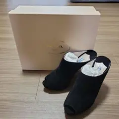 PRADA ブラック オープントゥミュール 保存袋付き　美品25.5