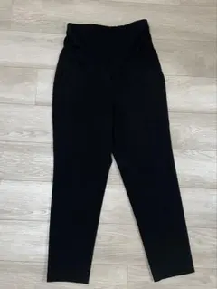 ユニクロ　スマートアンクルマタニティパンツ