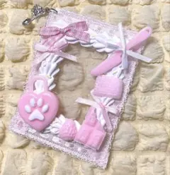 【75】ホイップデコ　トレカケース　硬質ケース　量産型　ピンク