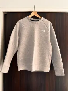 THE NORTH FACE グレー トレーナー