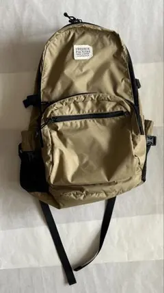 フレデリックパッカーズ　リュック210D DAY PACK TIPI カーキ