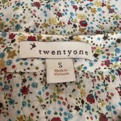 フォーエバー21、 花柄 長袖シャツ Sサイズ