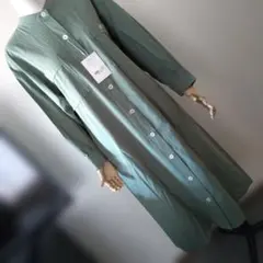 【新品未使用品】グリーン シャツワンピース 長袖 (MサイズですがLL位の大さ)