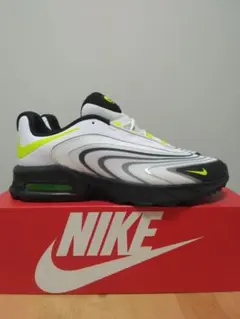 新品30cm NIKE AIR MAX FIRE IR0803-100のサムネイル