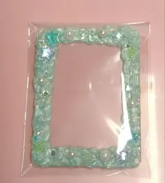 ホイップデコ　硬質カードケース　B8サイズ　水色　きらきら