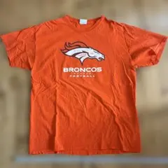 アメリカ古着　デンバー・ブロンコス Tシャツ NFL 左脇破れ小あり
