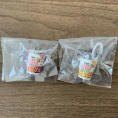 カップヌードル めじるしアクセサリー ガチャ2点 トムヤムクン ラクサ