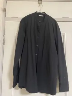 GU 黒シャツ 長袖