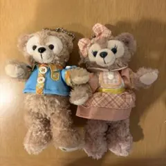 ダッフィー　シェリーメイ　ぬいぐるみバッジ　2009　2010　2011　あたり ダッフィー & シェリーメイ ぬいぐるみバッジ Sweet Duffy 2011 - メルカリ