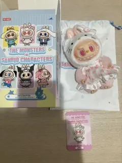 POP MART ラブブ　サンリオ　ハローキティ