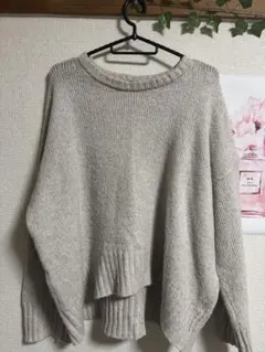ベージュ オーバーサイズ ニット セーター