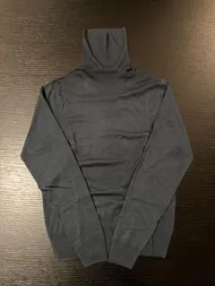 タートルネック ニット ブランド