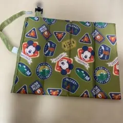 ポータブル折りたたみクッション　ミッキーマウス