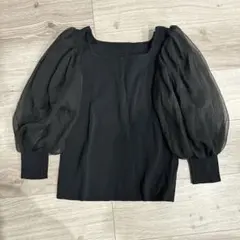 ブラック スクエアネック パフスリーブ トップス