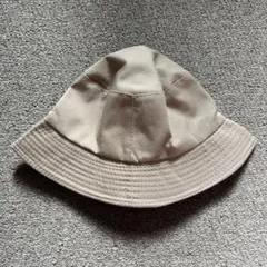ベージュ バケットハット