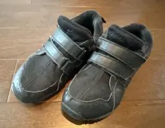 アシックス　キッズスニーカー