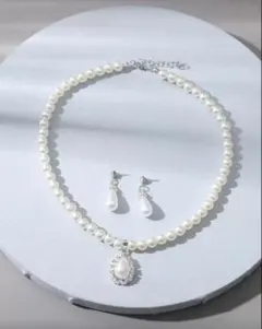 ブライダル　アクセサリー　パール　ホワイト　美品