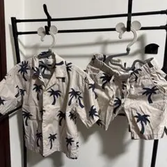ヤシの木柄 半袖シャツとショートパンツ 100cm
