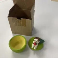 猫の置物 小物入れ りんご