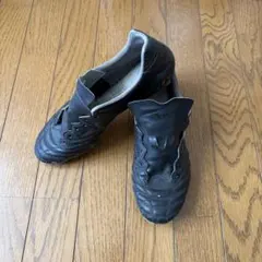 モナルシーダブラック サッカーシューズ