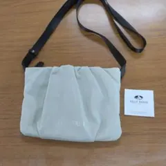 ペレボルサPELLE BORSA ショルダーバッグのサムネイル