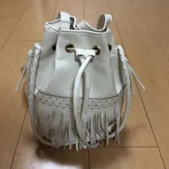 フリンジ付きショルダーバッグ