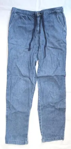 UNIQLO ストレートデニムパンツ Mサイズ