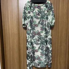 Sybilla オパール加工 花柄ワンピース パフスリーブ イージーケアのサムネイル