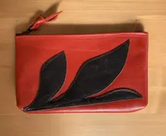 革のポーチ　本革