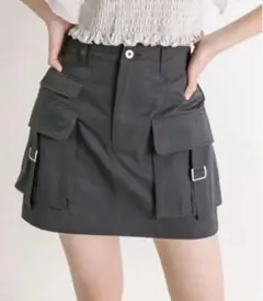 OLIVE des OLIVEチャコールグレー カーゴスカート ミニ丈