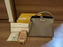 FENDI Peekaboo Iconic ピーカブーのサムネイル