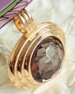 AVON ペンダントトップ ゴールドカラー ヴィンテージ