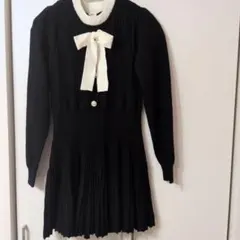 大きめ白リボン付きワンピース　ブラック　140