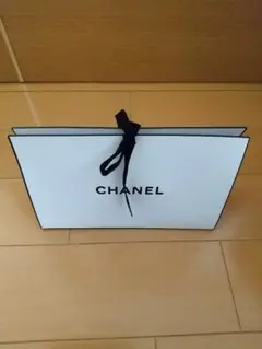 香奈兒白色禮盒