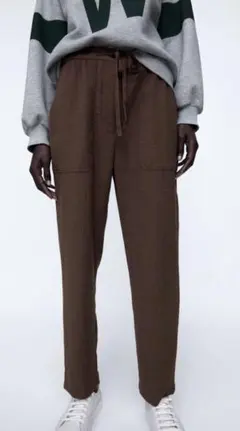 ZARA　スラックス　カジュアルパンツ　完売品
