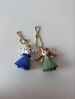 ディズニー　ガチャガチャ　アナ雪　キーホルダー