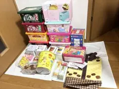 まとめ売り　約24点　お菓子コンテナ　缶ケース　フィギュア　コップ　トースター