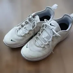 ナイキ　エアーマックス　アクシス　白　21.5　 キッズ　レディース　スニーカー