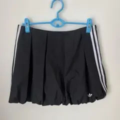 adidasバルーンスカートのサムネイル