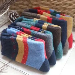 暖かい抗寒レディースソックス　ウール混冬5足まとめ売り　極厚裏起毛クルー女性靴下