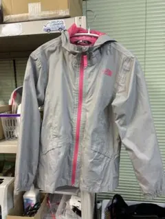 The North Face マウンテンパーカー グレー/ピンク
