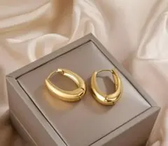 ゴールド カラー　フープピアス 中型